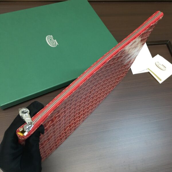 Goyard Clutch