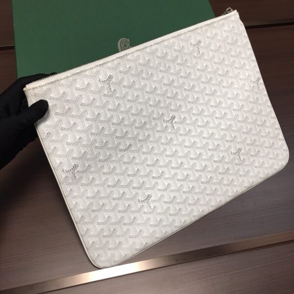Goyard Clutch