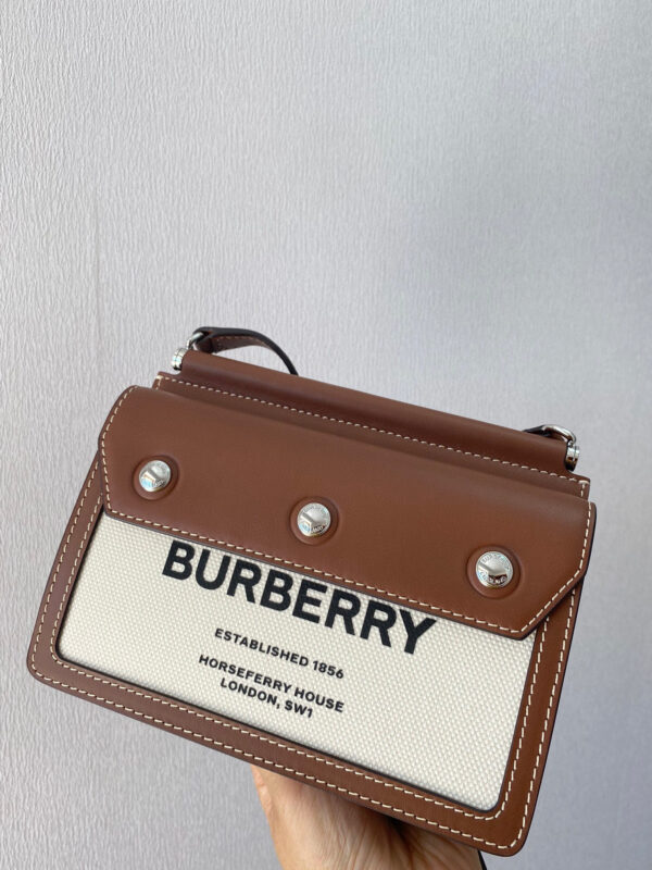Burberry Horseferry
