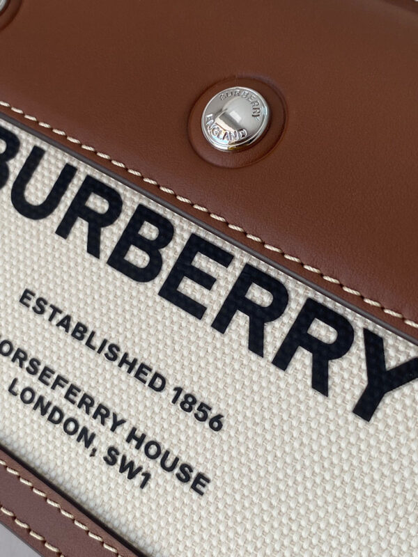 Burberry Horseferry