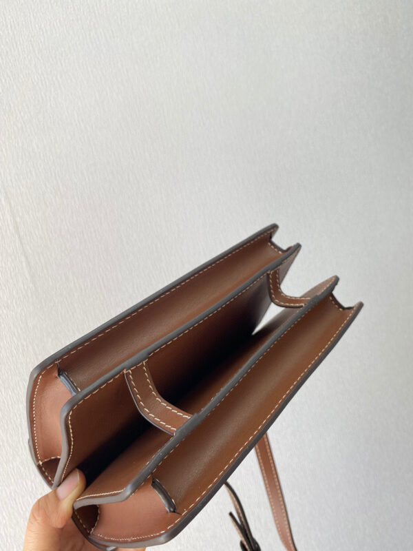 Burberry Horseferry
