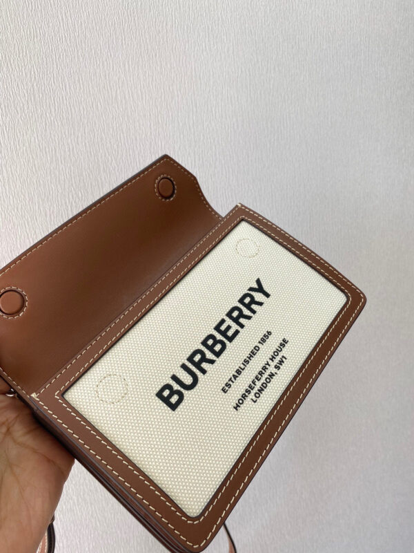 Burberry Horseferry