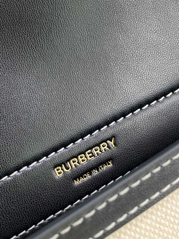 Burberry Horseferry