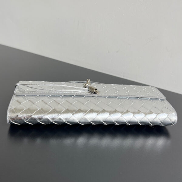Bottega Veneta Andiamo Clutch