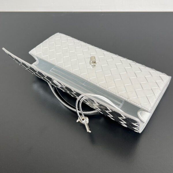 Bottega Veneta Andiamo Clutch