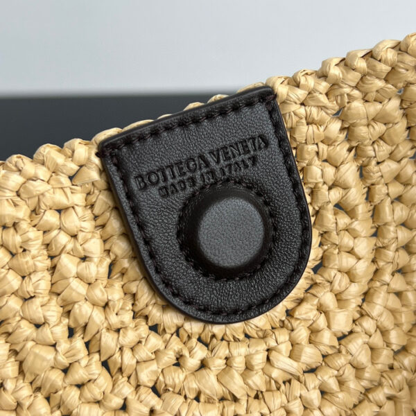 Bottega Veneta Sardine Chain Raffia crochet bag