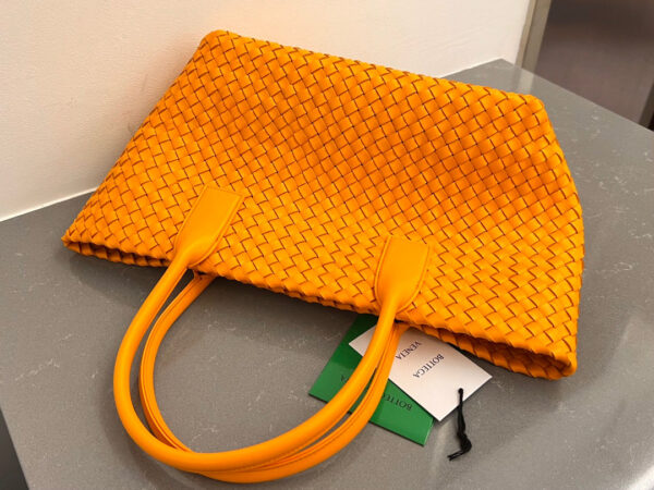 Bottega Veneta Cabat