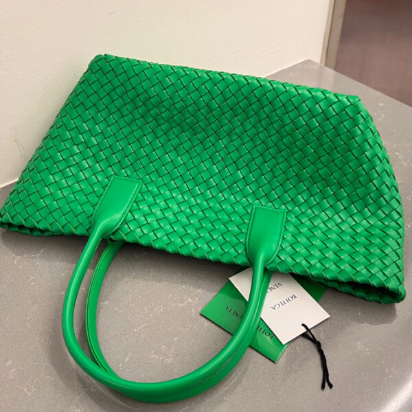 Bottega Veneta Cabat
