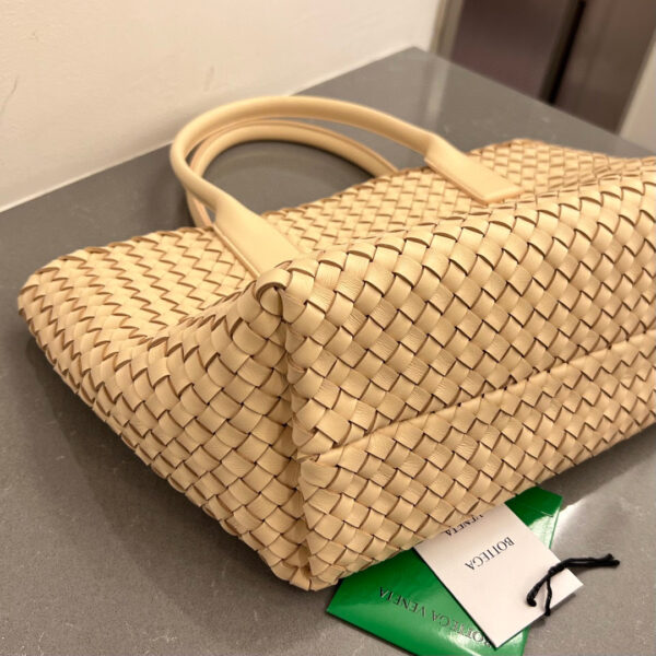 Bottega Veneta Cabat