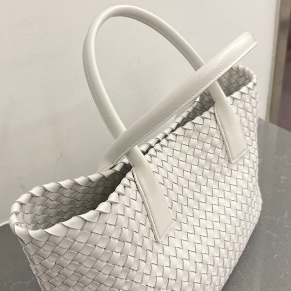 Bottega Veneta Cabat