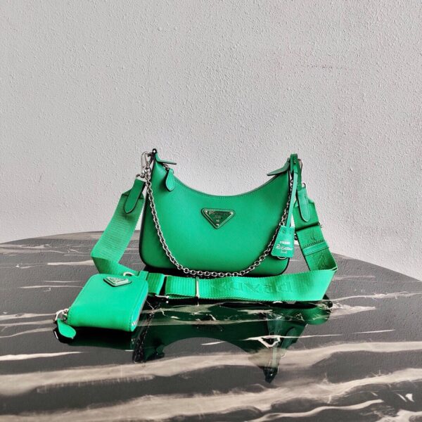 Prada Re-Edition 2005 Saffiano leather bag