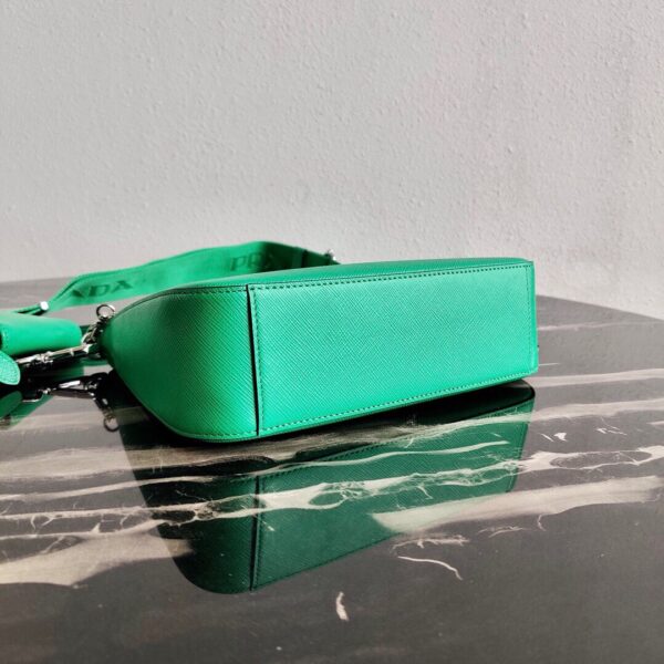 Prada Re-Edition 2005 Saffiano leather bag