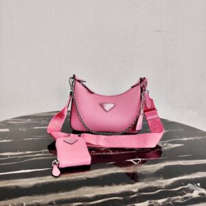Prada Re-Edition 2005 Saffiano leather bag