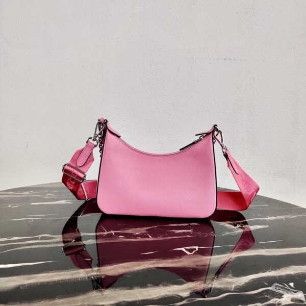 Prada Re-Edition 2005 Saffiano leather bag
