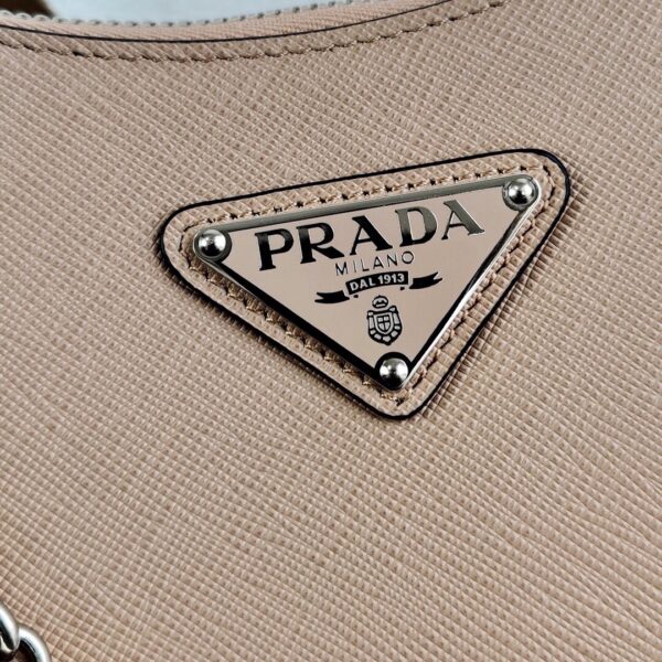 Prada Re-Edition 2005 Saffiano leather bag