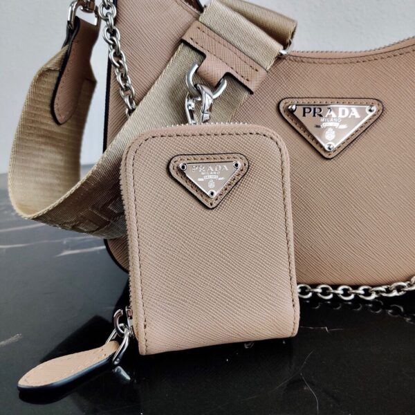 Prada Re-Edition 2005 Saffiano leather bag