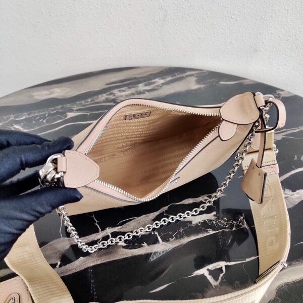 Prada Re-Edition 2005 Saffiano leather bag
