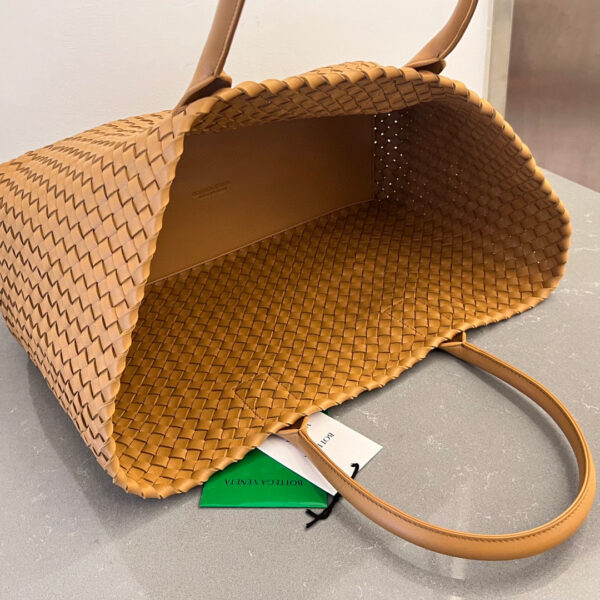 Bottega Veneta Cabat