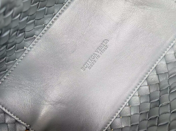 Bottega Veneta Cabat Mini