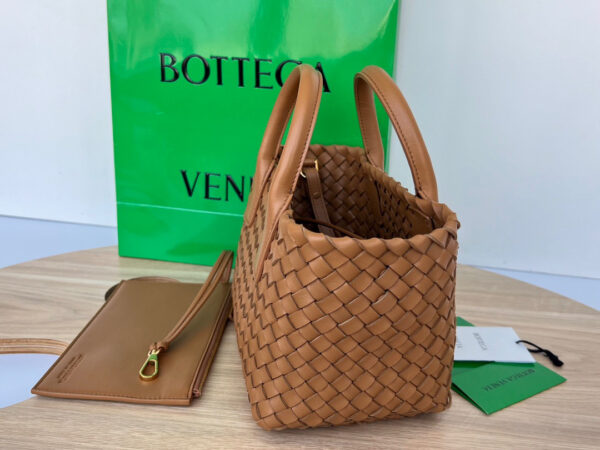 Bottega Veneta Cabat Mini