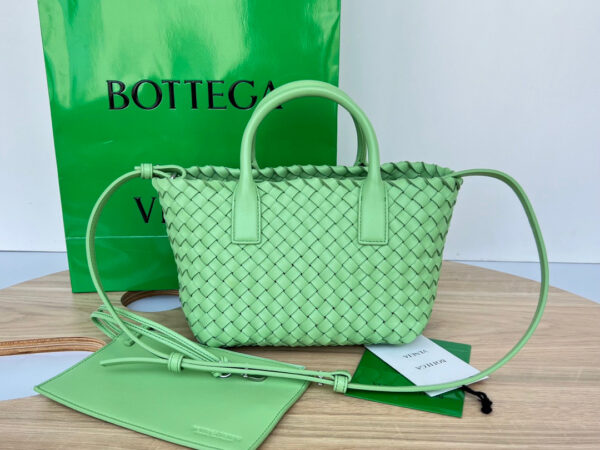 Bottega Veneta Cabat Mini