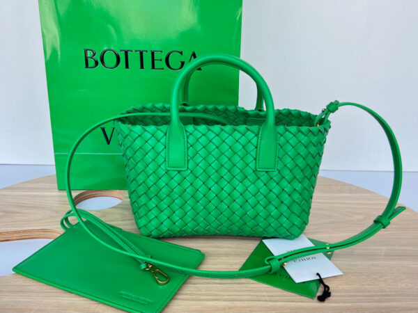 Bottega Veneta Cabat Mini