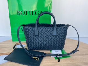 Bottega Veneta Cabat Mini