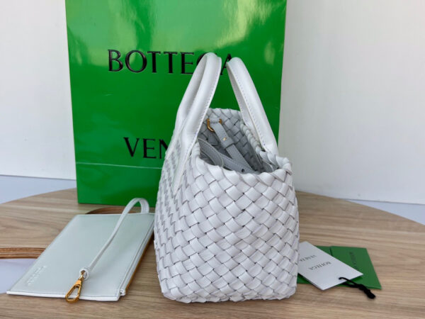 Bottega Veneta Cabat Mini