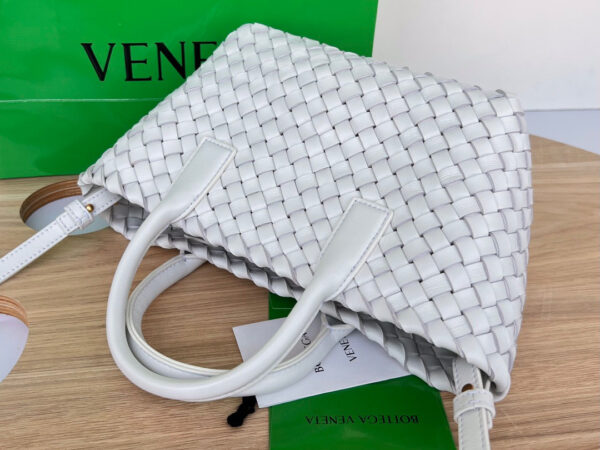 Bottega Veneta Cabat Mini
