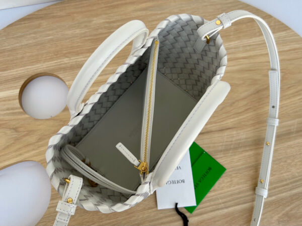 Bottega Veneta Cabat Mini