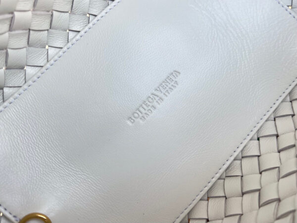 Bottega Veneta Cabat Mini