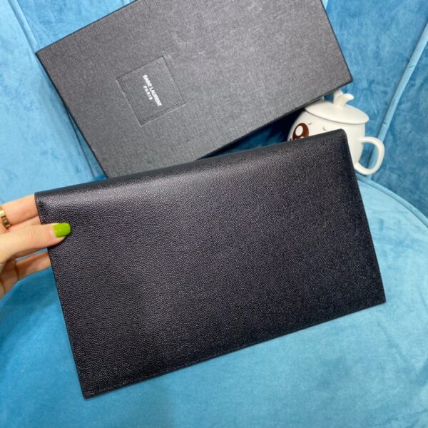 YSL Uptown