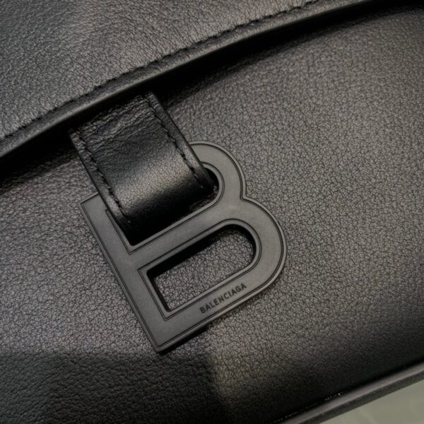Balenciaga Hourglass