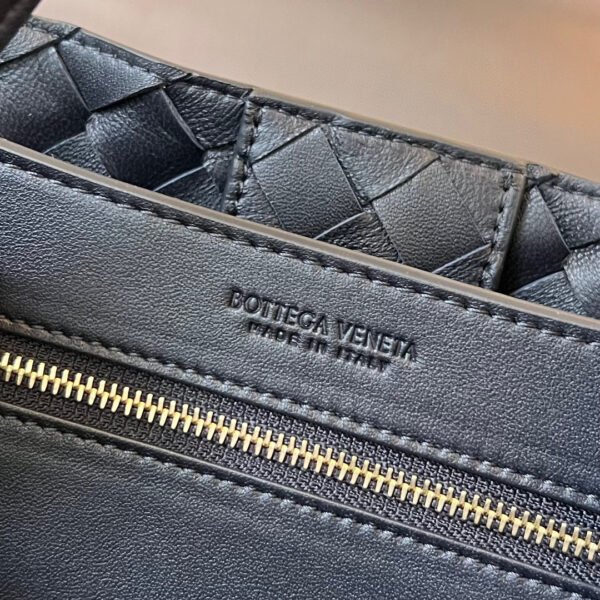 BOTTEGA VENETA BV Small Andiamo