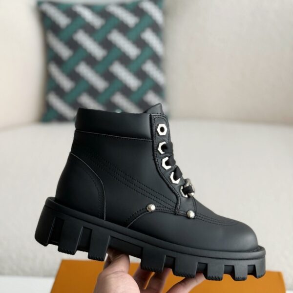 「#2521」Wheat colored letter ankle boots