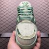 Low-top casual sneakers