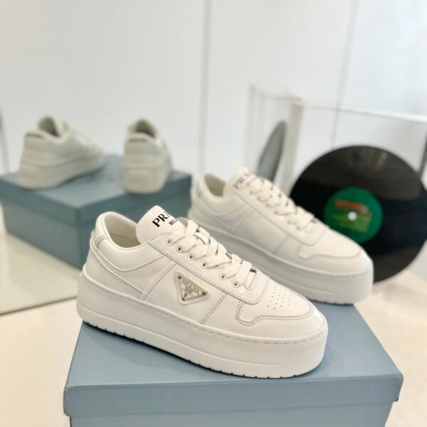 White casual platform shoes