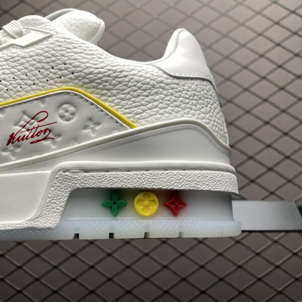 Colorful low-top casual sneakers
