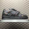 Low-top casual sneakers