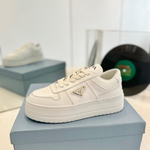 White casual platform shoes
