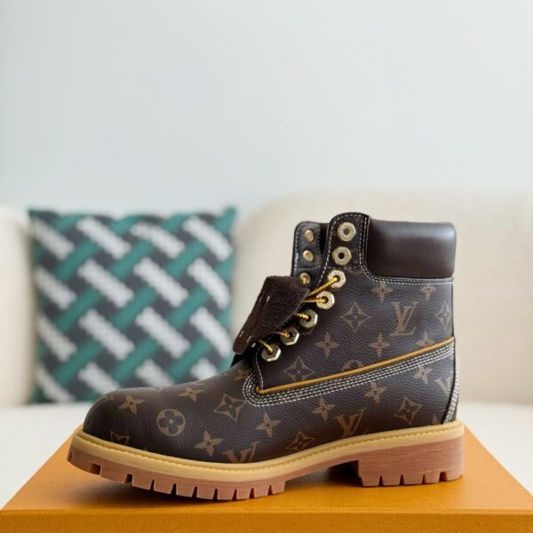 「#2534」Wheat colored letter ankle boots