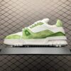Low-top casual sneakers