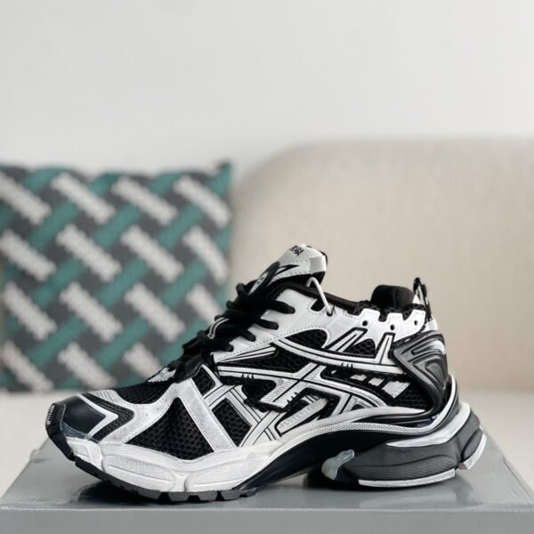 Balenciaga Runner White Black White