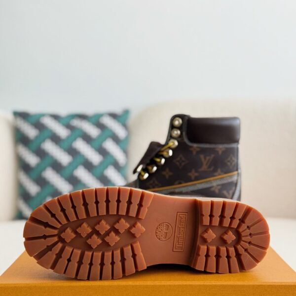 「#2534」Wheat colored letter ankle boots