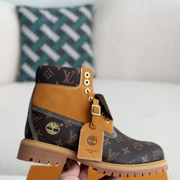 「#2528」Wheat colored letter ankle boots