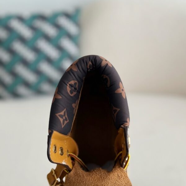 「#2516」Wheat colored letter ankle boots