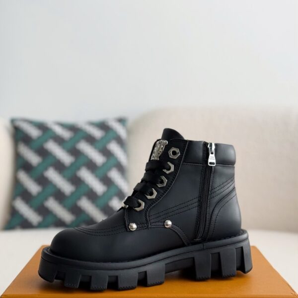 「#2521」Wheat colored letter ankle boots
