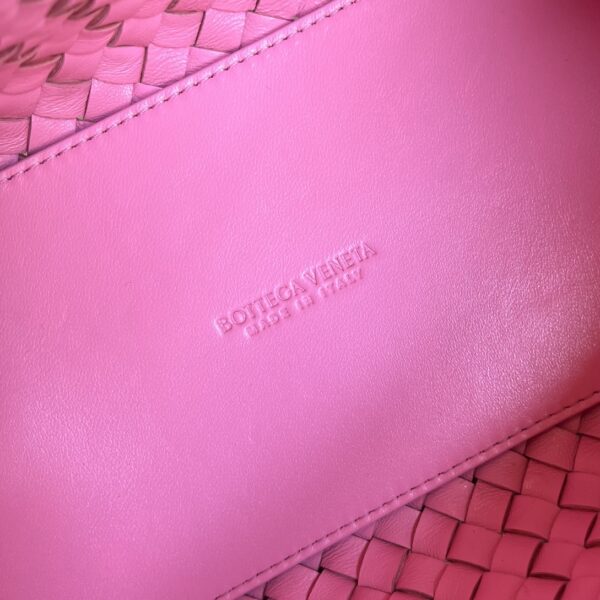 Bottega Veneta Cabat Mini