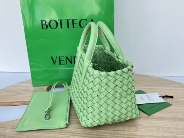 Bottega Veneta Cabat Mini