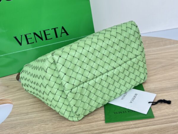 Bottega Veneta Cabat Mini